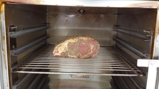 prime rib in SI4 closeup.jpg