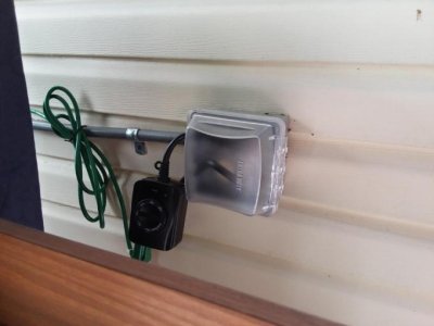 smoker elec box with light timer.jpg